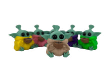 Load image into Gallery viewer, Gorgeous Cute Yoda PIpe