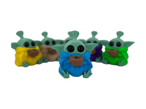 1pc Gorgeous Baby Yoda Silicone Pipe Glass Bowl Star Wars Collectable Variety Color