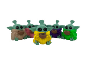 1pc Gorgeous Baby Yoda Silicone Pipe Glass Bowl Star Wars Collectable Variety Color
